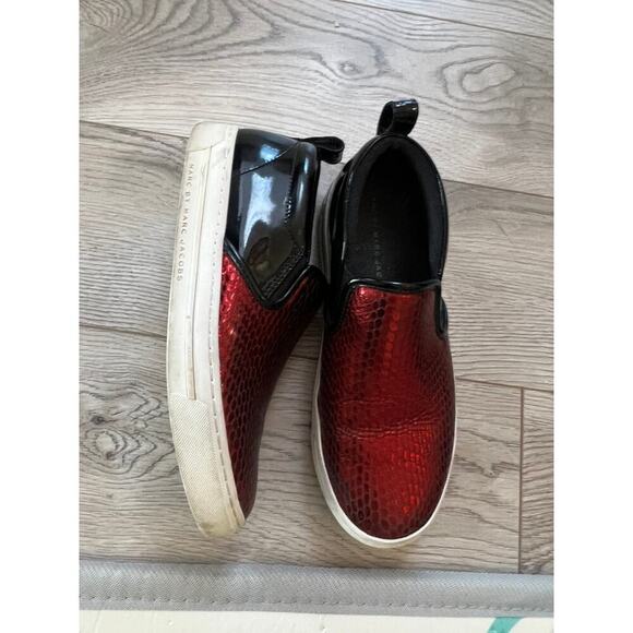 Flashy Glam red and black Marc by Marc Jacobs slip on shoes sz 6.5 stylish EU 37 - Picture 5 of 14